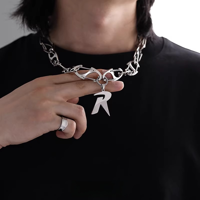 Original niche stylesense of designr letter necklace medieval classy sense of cool ins style hip hop clavicle chain men's accessories SIN075