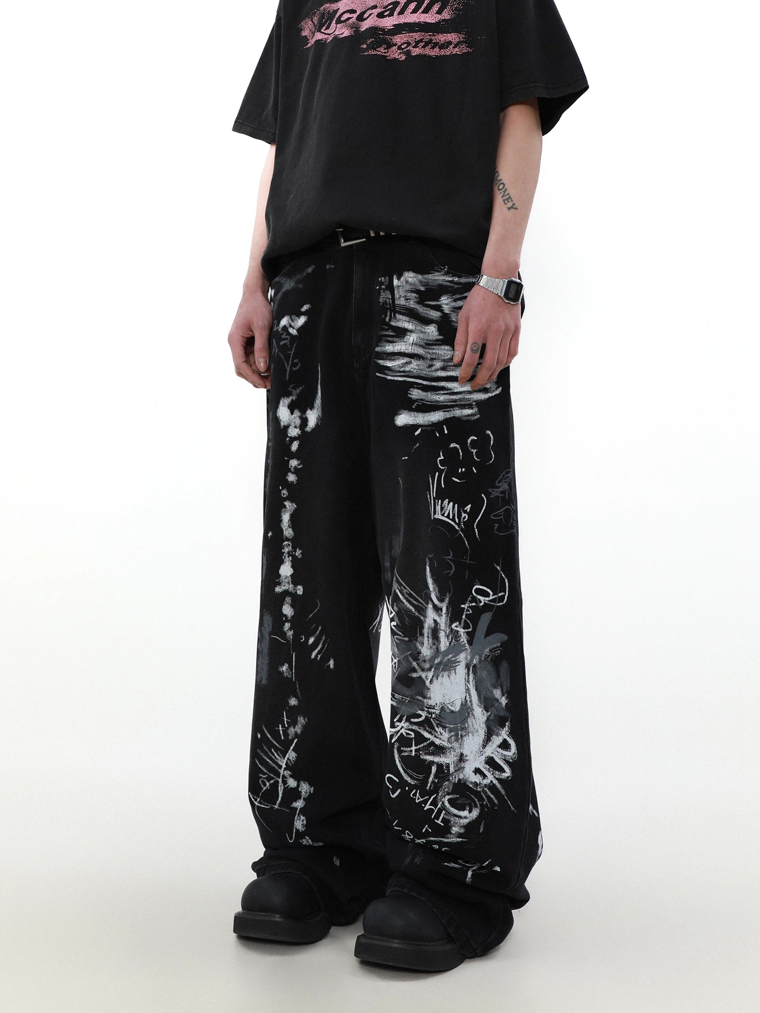 Niche design graffiti American jeans men's straight wide-leg pants loose European and American high street pants