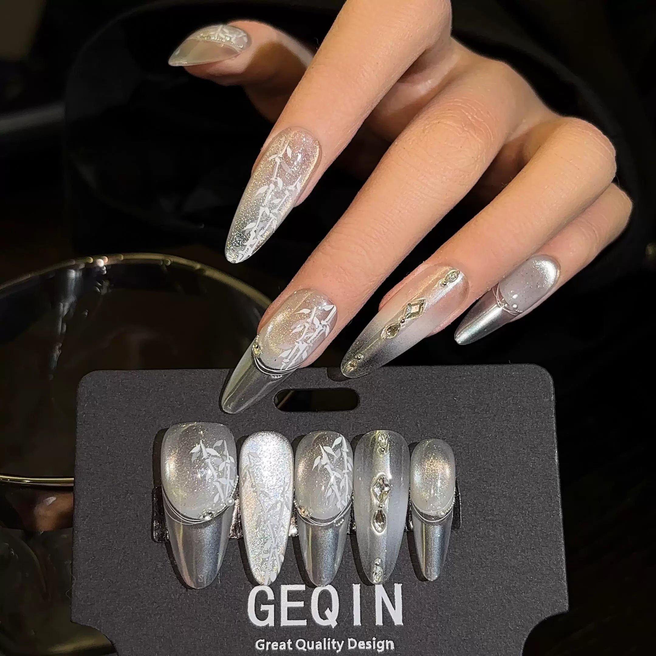 Silver Moon Bamboo Hollow Mirror French Press-On Nails, Hand-Painted, Brightening Effect, Handmade Luxury Set