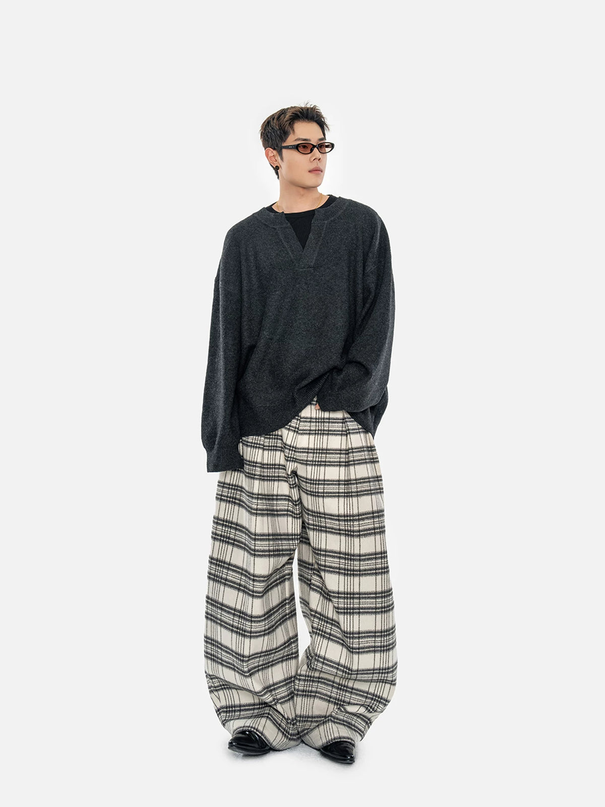 Men's Oversized Wool Blend V-Neck Sweater-sinclub81