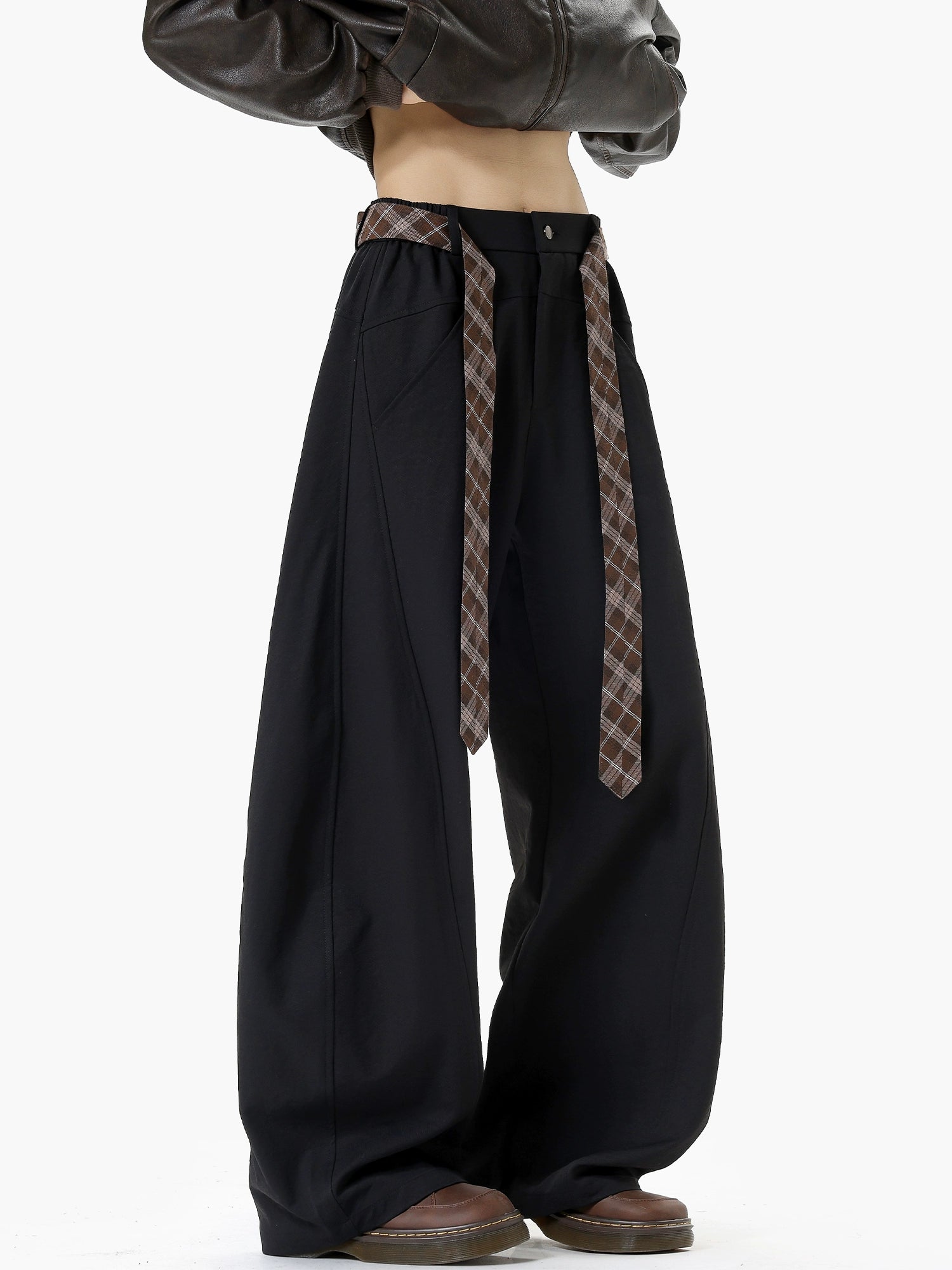 American pants with machete SIN0922