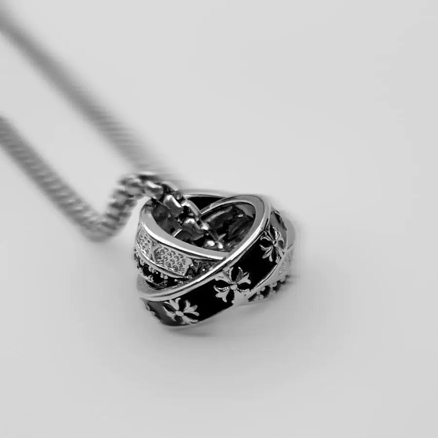 Knight ring necklace - premium, trendy, minimalist, and versatile