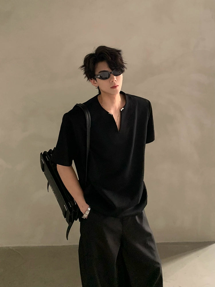 Summer high-end V-neck metal decorative shoulder pads short-sleeved T-shirt male ruffian handsome loose half-sleeved top