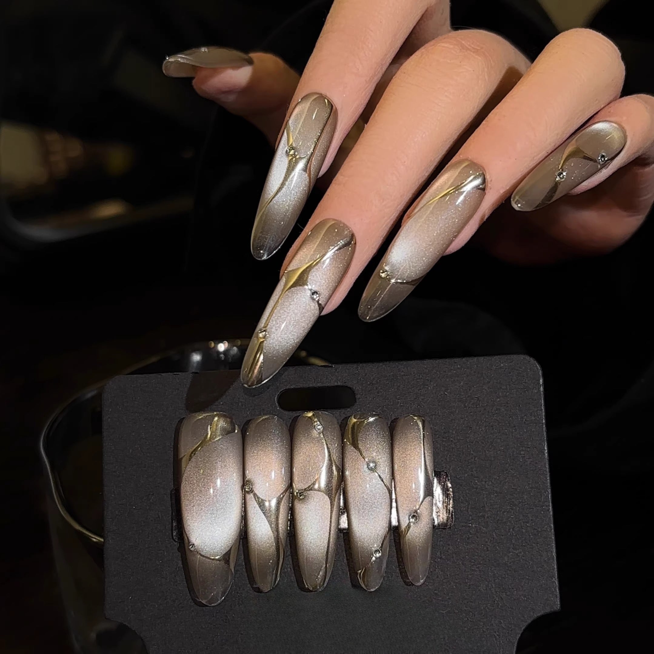 Glass bead cat eye metallic high-tech lines high-end texture handmade wearable armor    SYL001