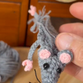 Ordinary gray yarn crocheted mouse