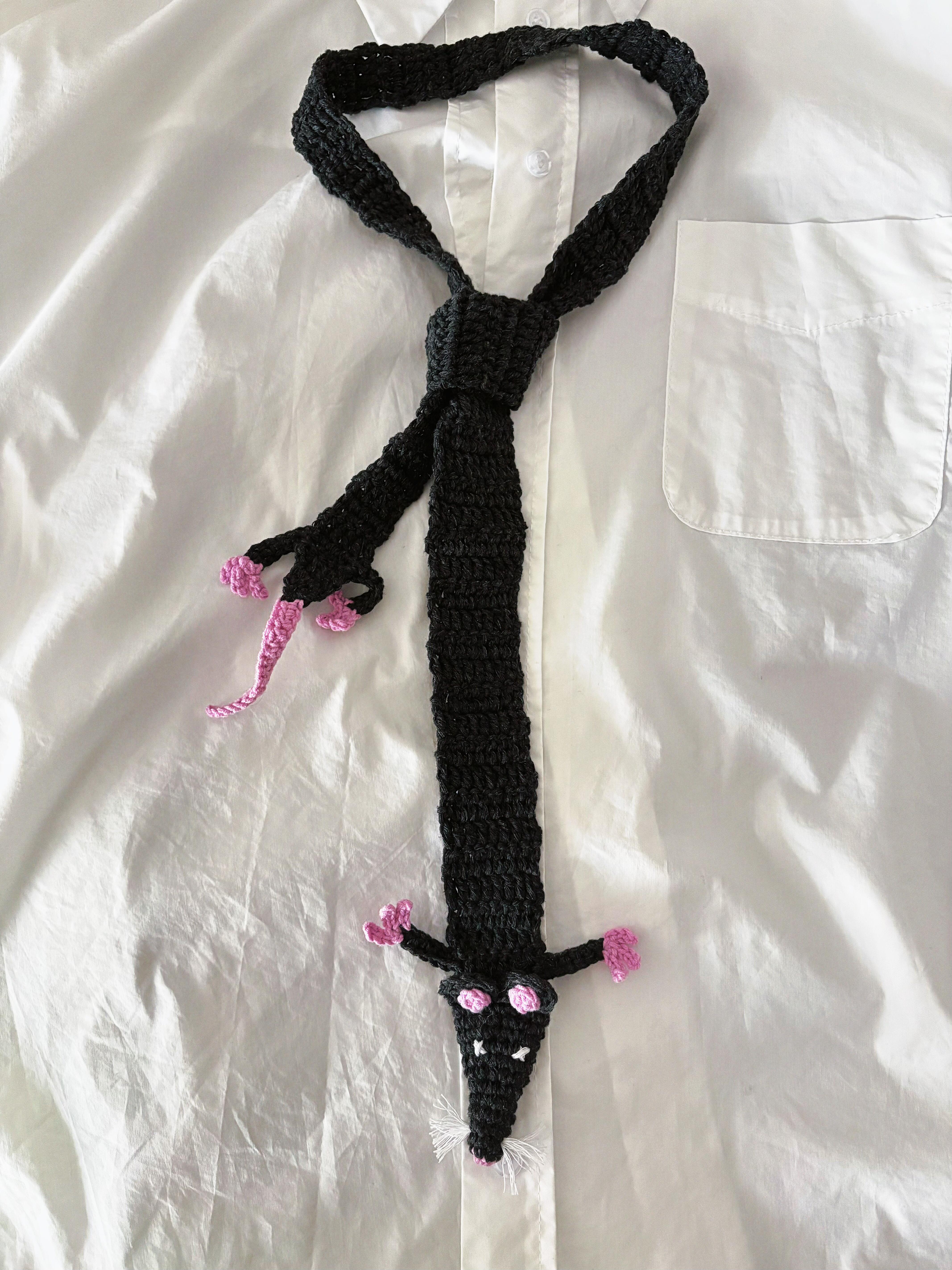 Black mouse tie