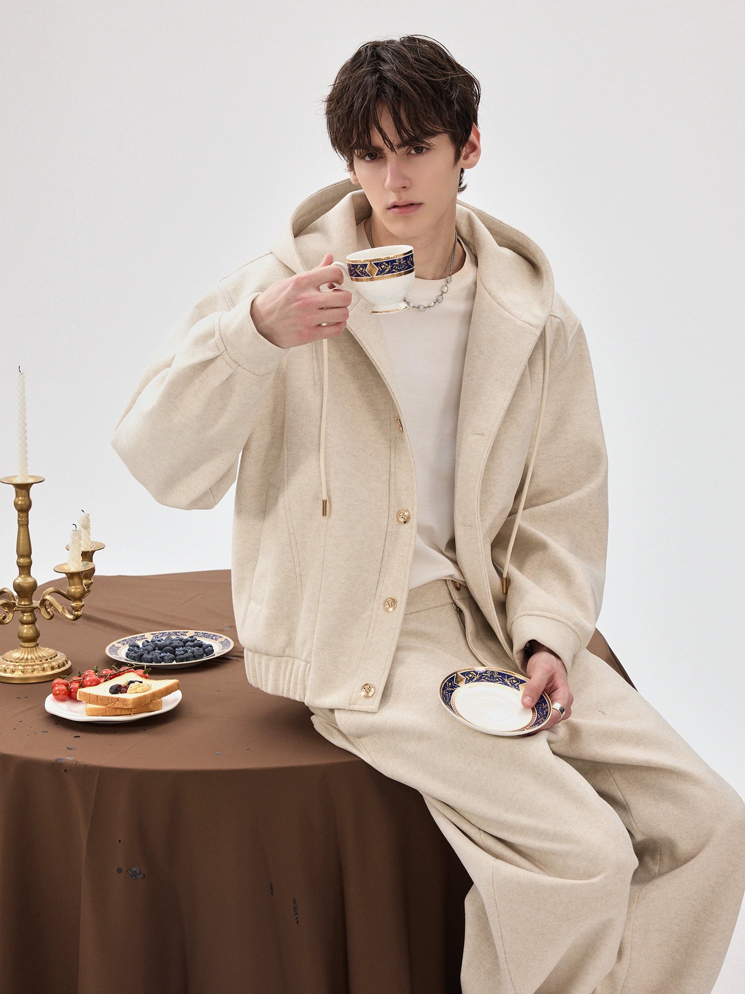 男装高级感金色扣连帽呢料套装时尚男士穿搭一整套