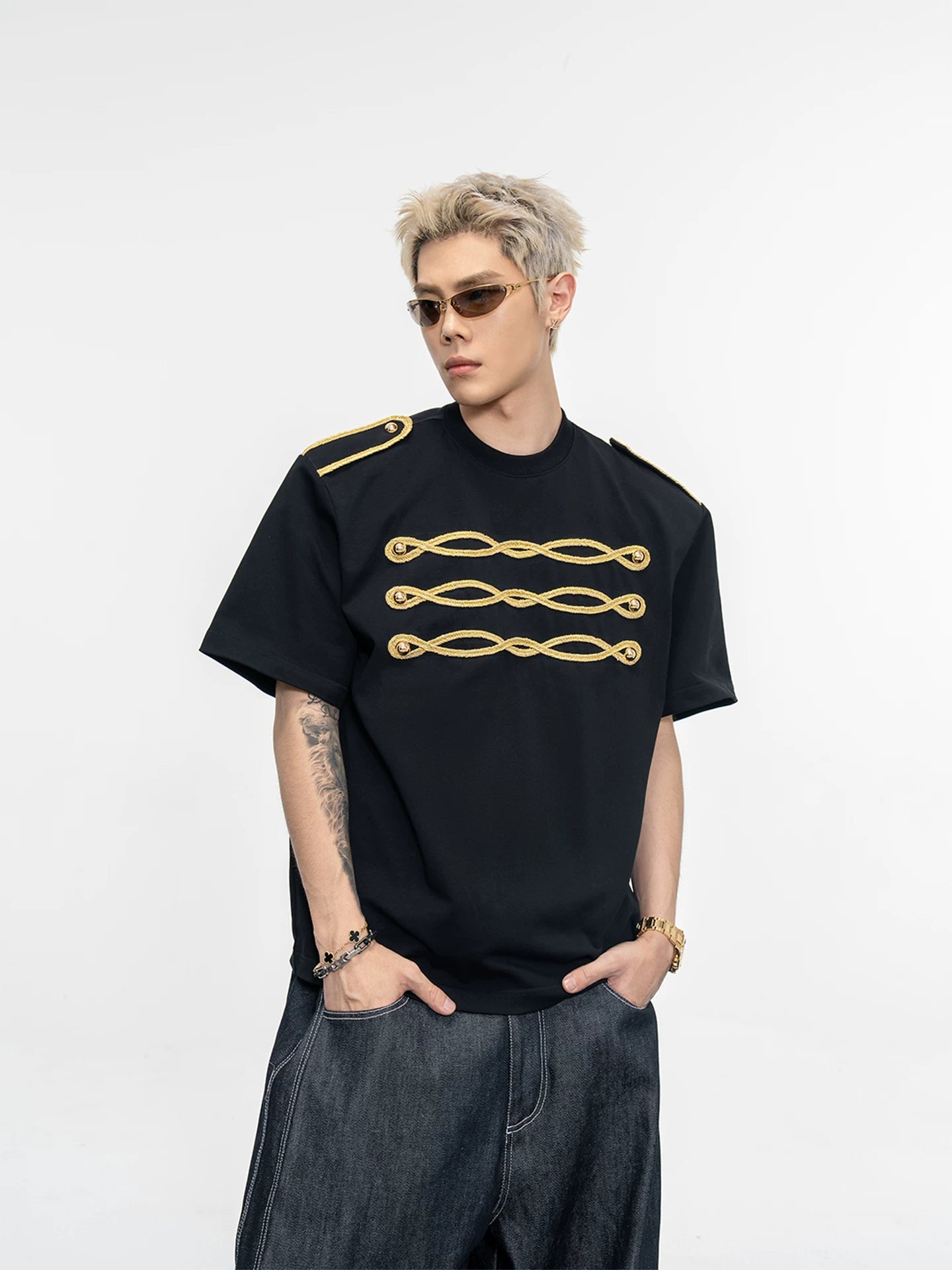 Vintage napoleon buckle palace style pure cotton short sleeve t-shirt with detachable shoulder pads - structured fit top for men sinclub7160