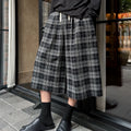 Textured Check Cropped Shorts-sinclub37