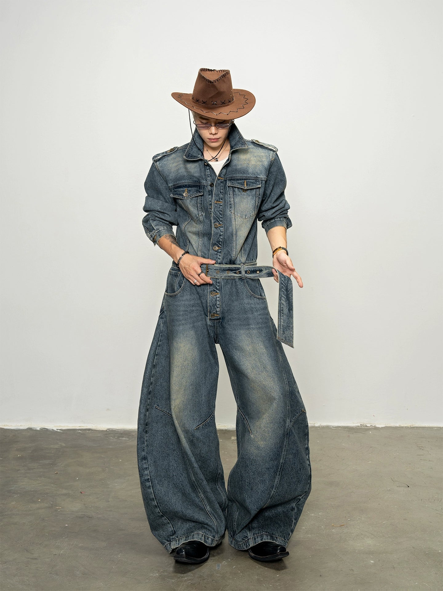 American classic resurgence, old washed shoulder padded denim onesie autumn loose scimitar pants