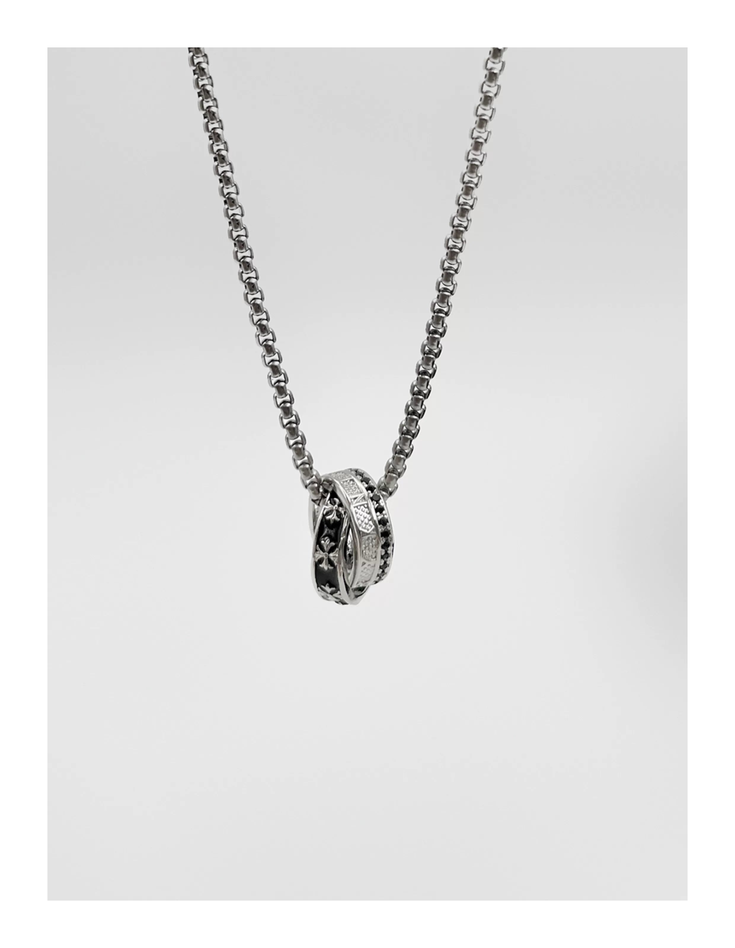 Knight ring necklace - premium, trendy, minimalist, and versatile