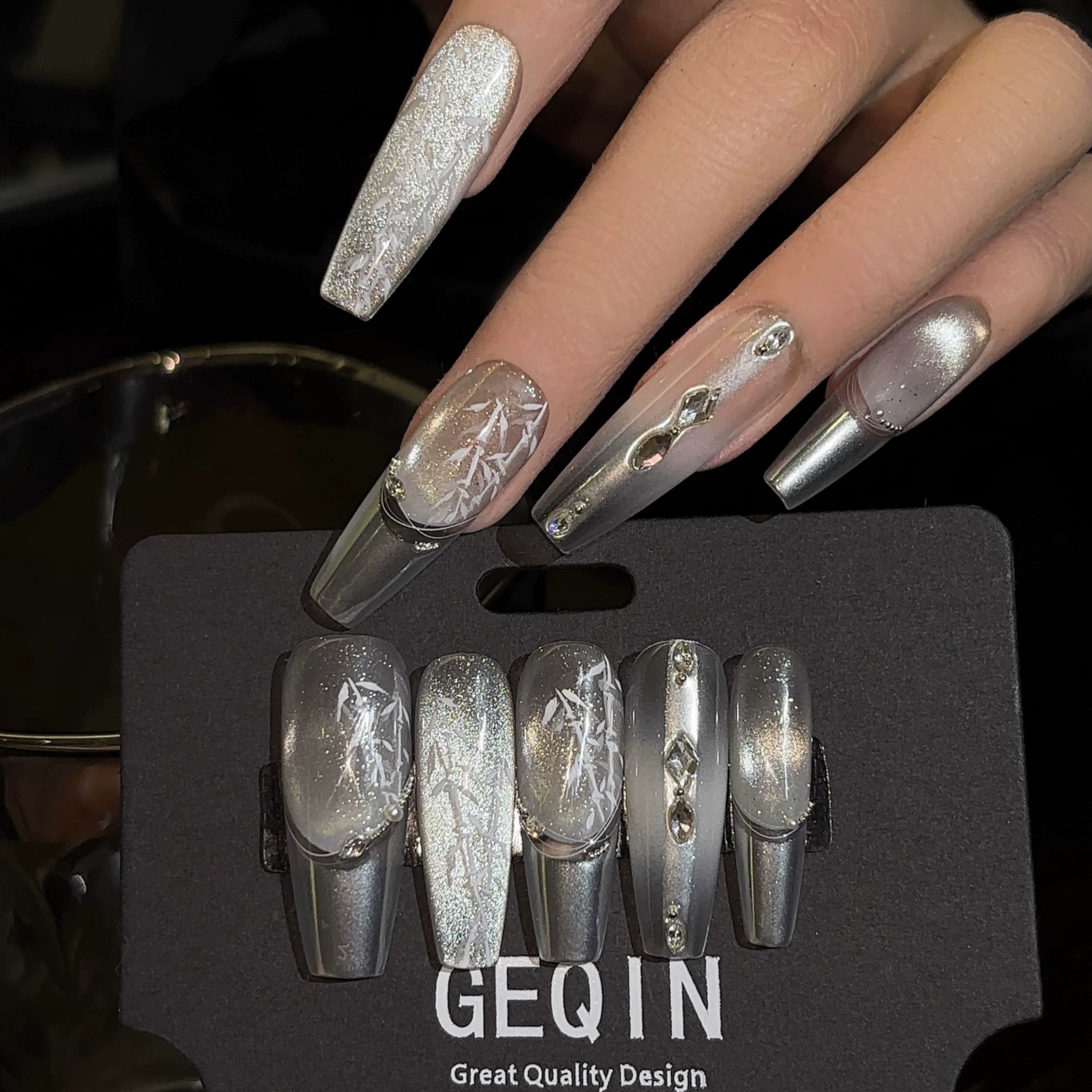 Silver Moon Bamboo Hollow Mirror French Press-On Nails, Hand-Painted, Brightening Effect, Handmade Luxury Set