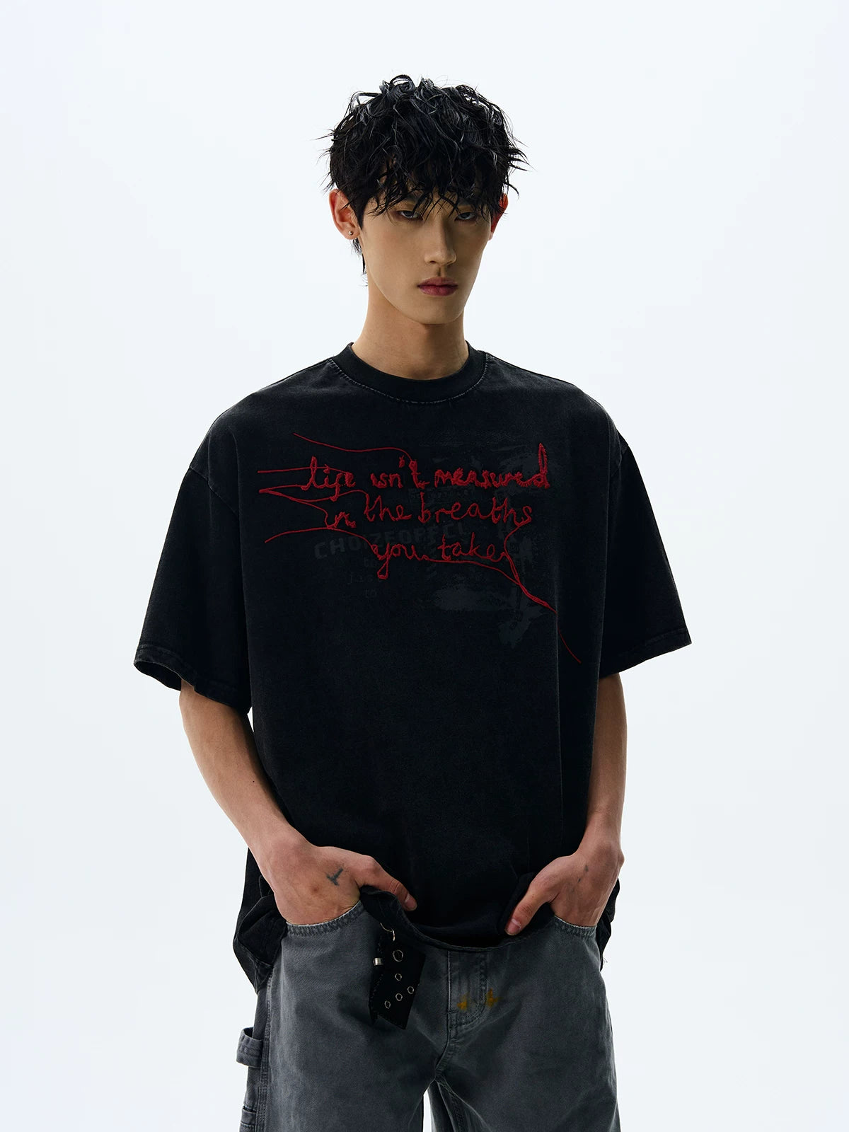 American retro vintage distressed letter embroidered short sleeve tee  SIN043