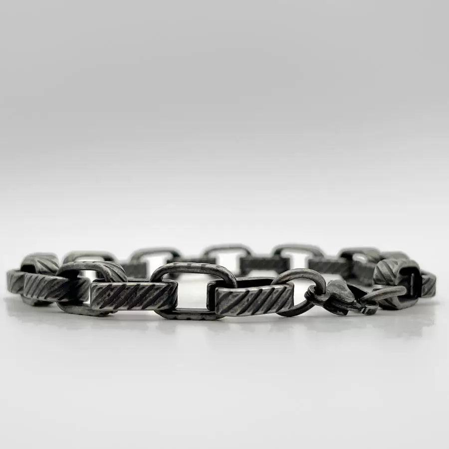 Hip-hop retro striped titanium steel men's bracelet - trendy, minimalist, and versatile jewelry accessory