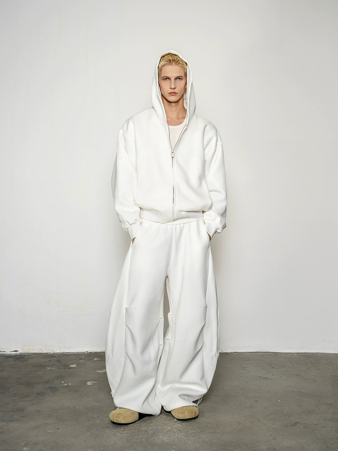 Short hooded sweater jacket men's autumn pleated casual sweatpants two-piece set