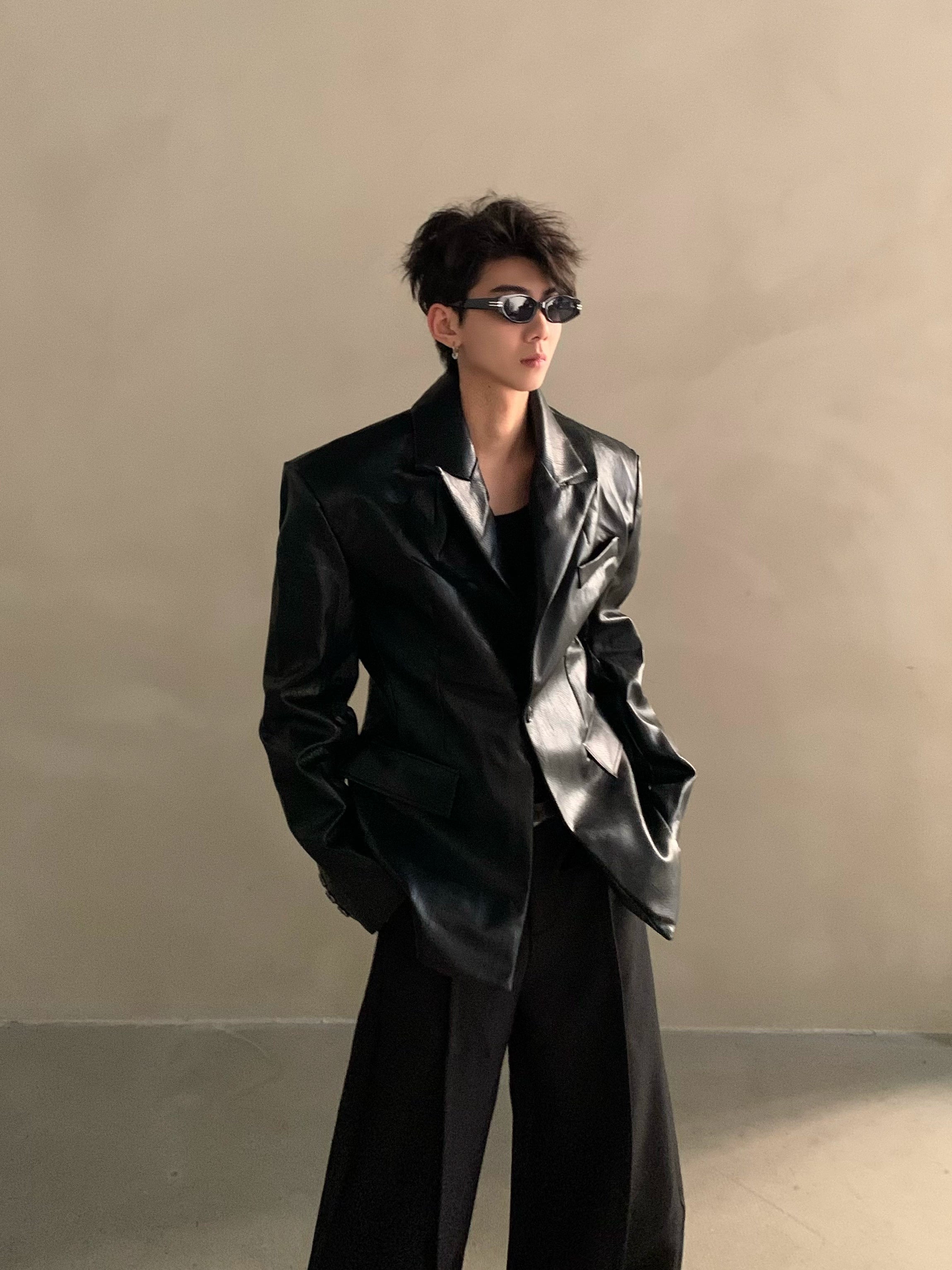 Autumn and winter niche high-end silhouette shoulder pads pu leather jacket men's light luxury ruffian handsome suit jacket