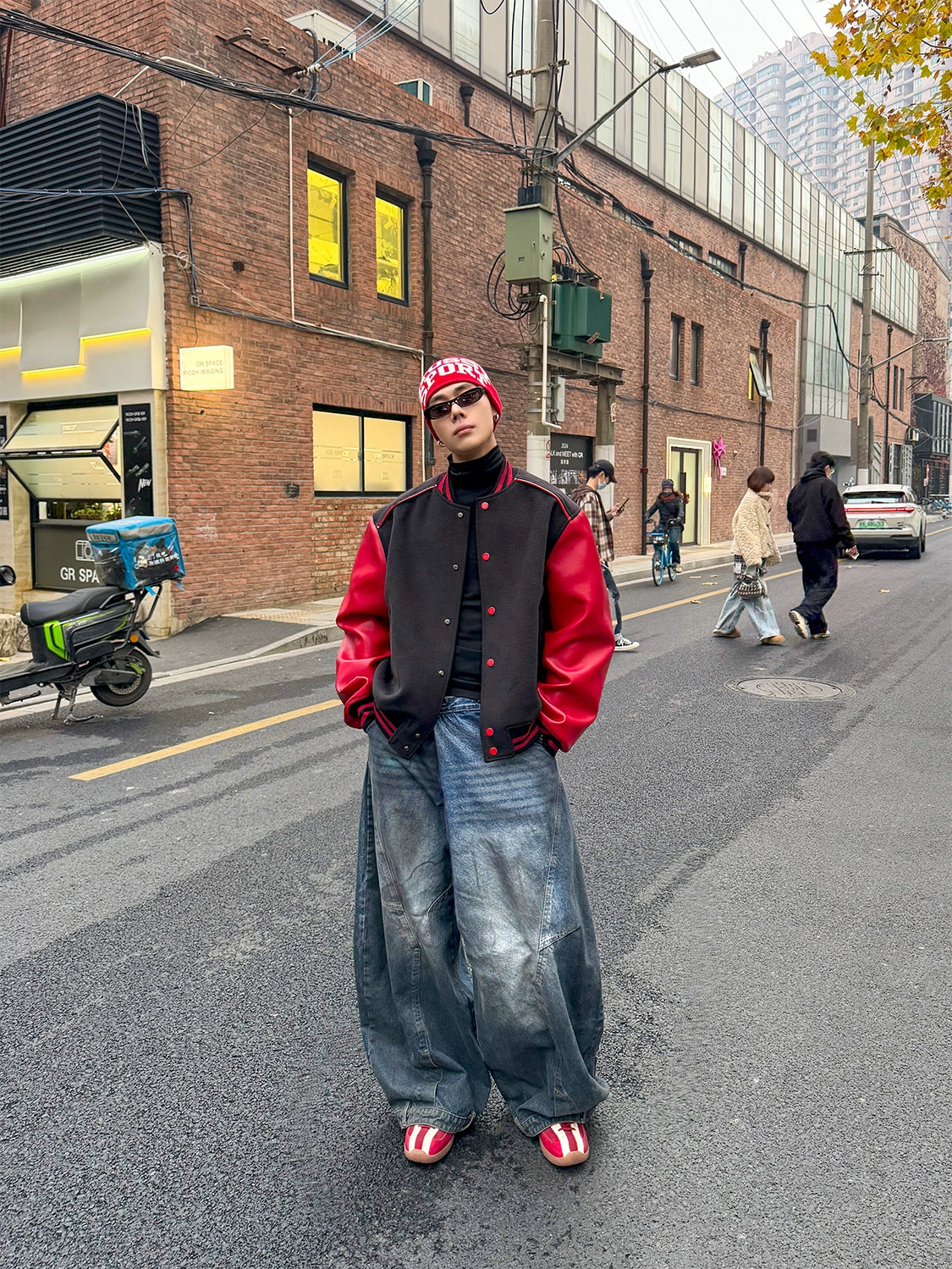 American contrasting leather baseball jersey men's personality silhouette wide shoulder short jacket jacket tide