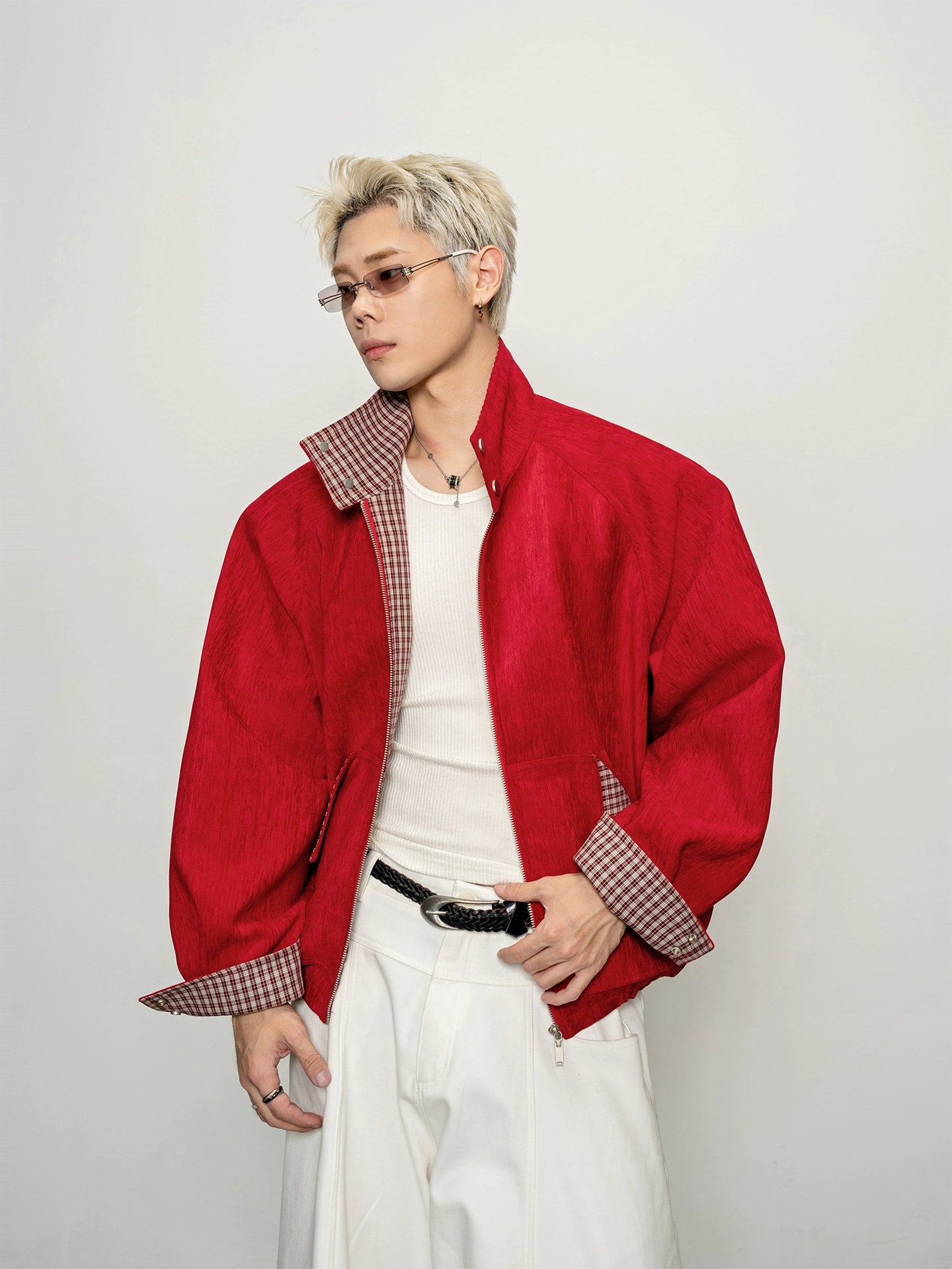 贵气光泽感红丝绒撞色格纹高领外套挺阔美式短款夹克上衣