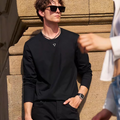 Long-sleeved T-shirt men's round neck triangular metal decoration WY034